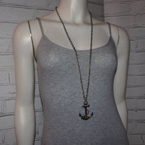 Beautiful silver Anchor statement necklace 36" - Picture 3 of 4
